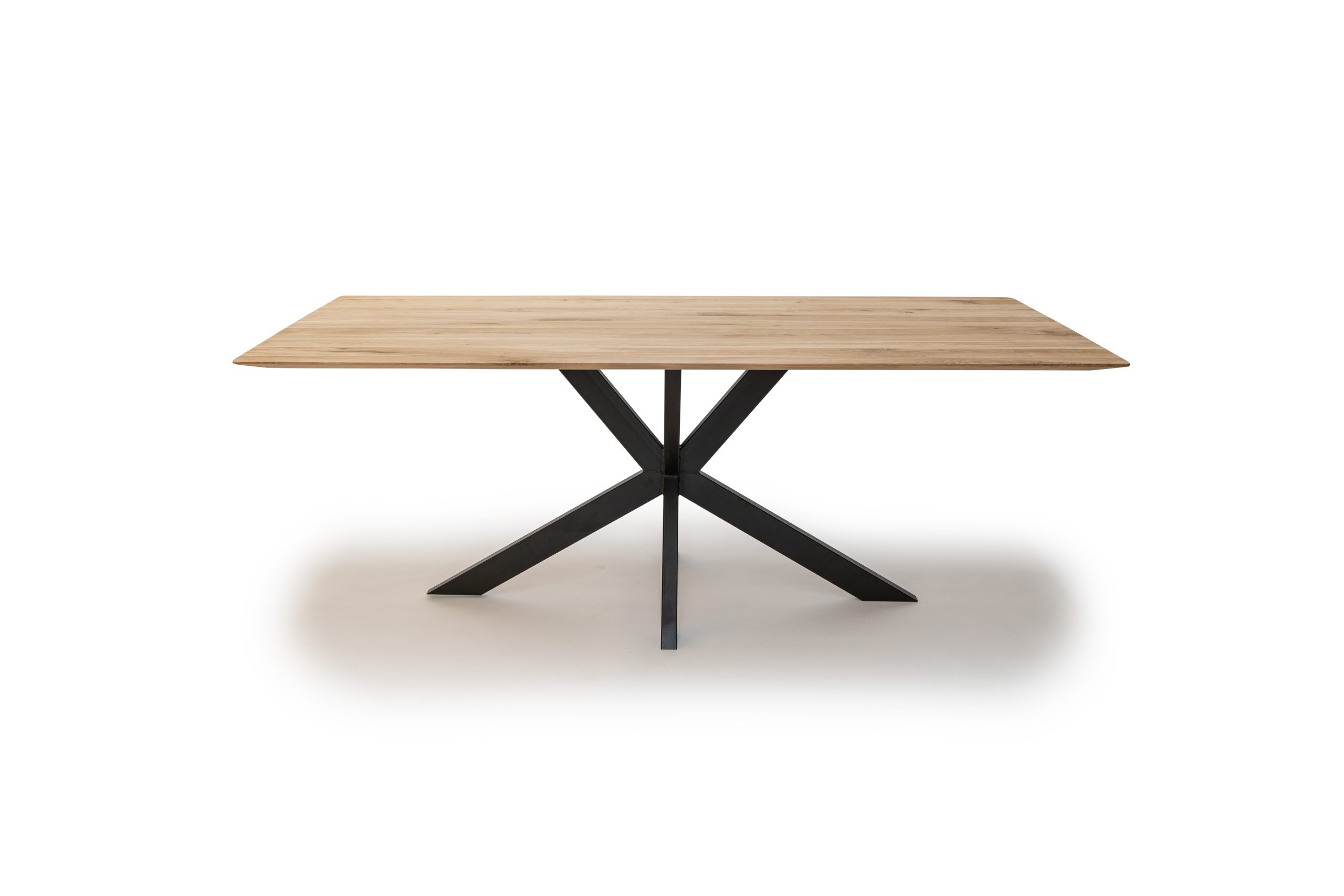 Eettafel rechthoekig met slanke matrix tafelpoot -
